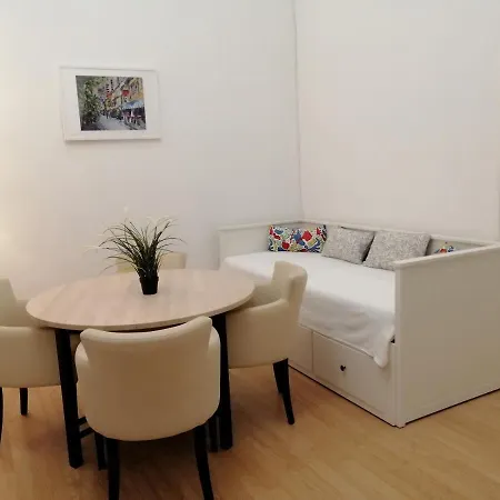 Filinhome Zmaj Jovina Апартаменты Нови-Сад