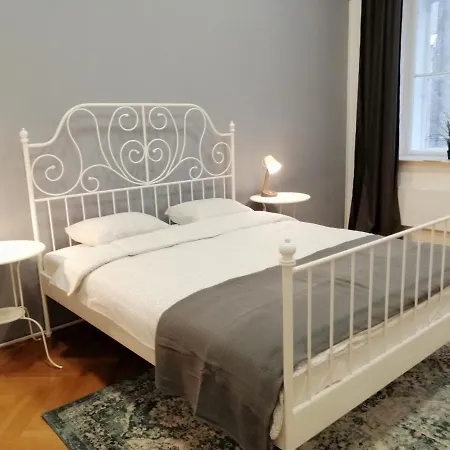 Filinhome Zmaj Jovina *